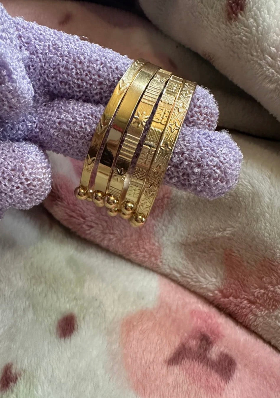 Gold bracelet set
