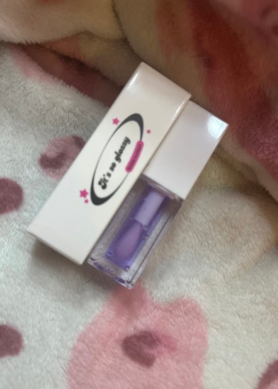 Grape lip oil